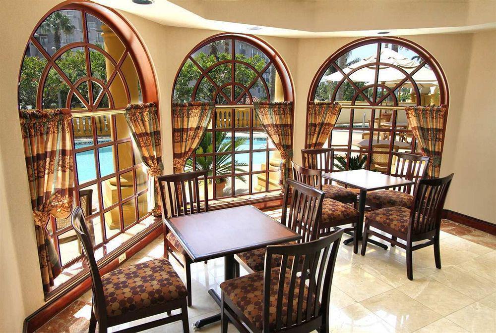 Express Inn Санта-Ана Ресторан фото
